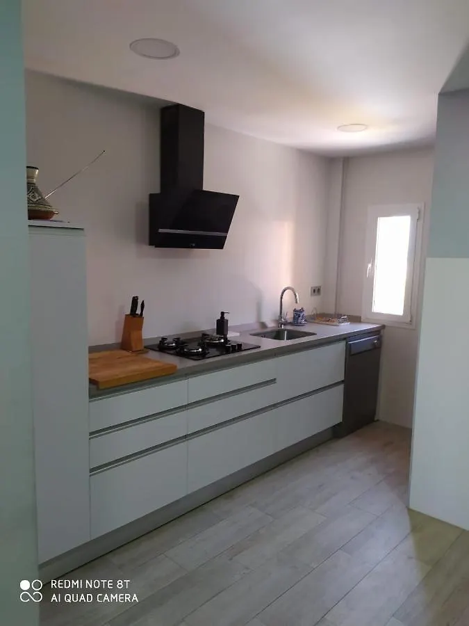 Apartamento Luminoso In Front Waikiki Beach Apartment Tarifa