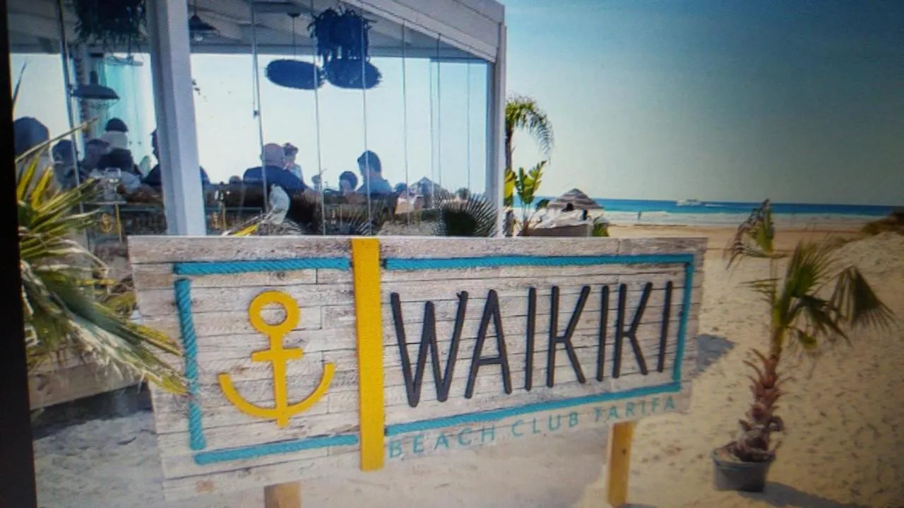 Apartamento Luminoso In Front Waikiki Beach Apartment Tarifa